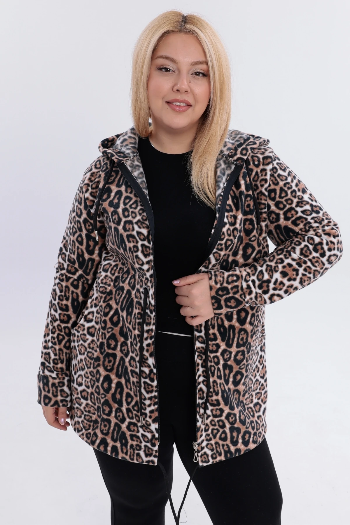 Kadın Büyük Beden Sıcak Tutan Leopar Polar Kapüşonlu  Fermuarlı Sweatshirt