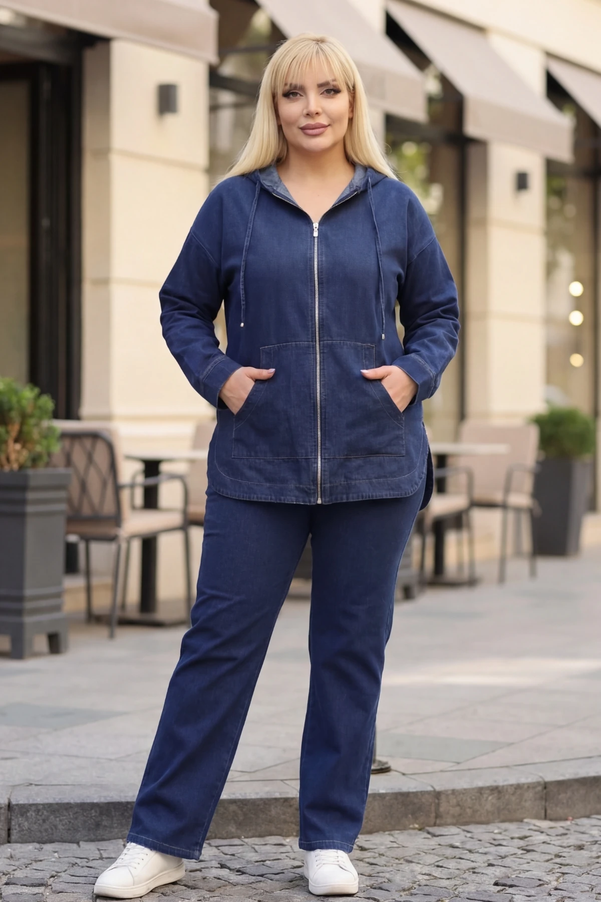 Büyük Beden Kadın Kapüşonlu Kot Takım - Fermuarlı Denim Ceket ve Pantolon İkili Takım