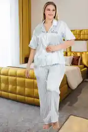 Büyük Beden Lüks Saten Premium Comfort Serisi Yumuşak Dokulu Önden Düğmeli Alt Üst Pijama Takımı - mavi beyaz