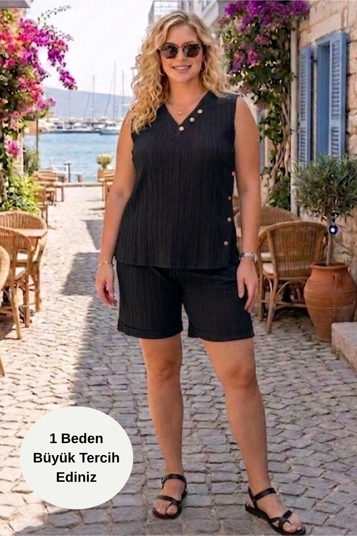 Kadın Büyük Beden Yan Düğmeli Askılı Bluz Şortlu Rahat Yazlık Takım