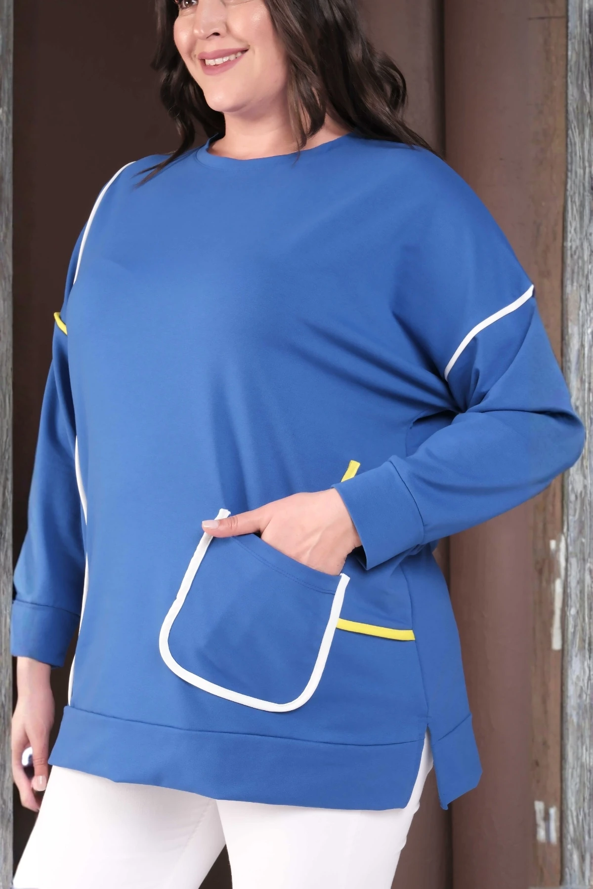 Kadın Büyük Beden Şerit Detaylı Cepli  Pamuklu Sweatshirt