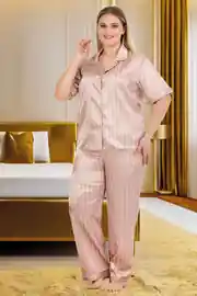 Büyük Beden Lüks Saten Premium Comfort Serisi Yumuşak Dokulu Önden Düğmeli Alt Üst Pijama Takımı - pudra
