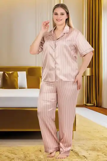 Büyük Beden Lüks Saten Premium Comfort Serisi Yumuşak Dokulu Önden Düğmeli Alt Üst Pijama Takımı - pudra