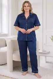 Büyük Beden Lüks Saten Premium Comfort Serisi Yumuşak Dokulu Önden Düğmeli Alt Üst Pijama Takımı - Lacivert