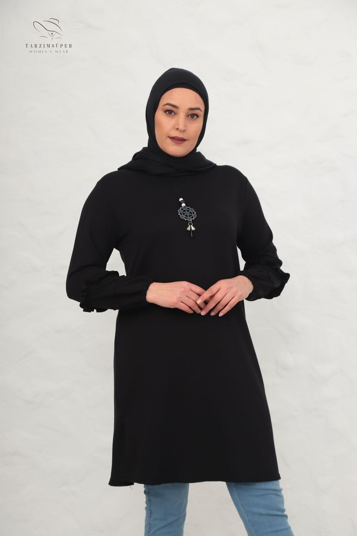 Büyük Beden Kolye Hediyeli Tesettür Tunik Esnek Kumaş Fırfırlı Beli Yırtmaçlı Konfor Modeli Tunik