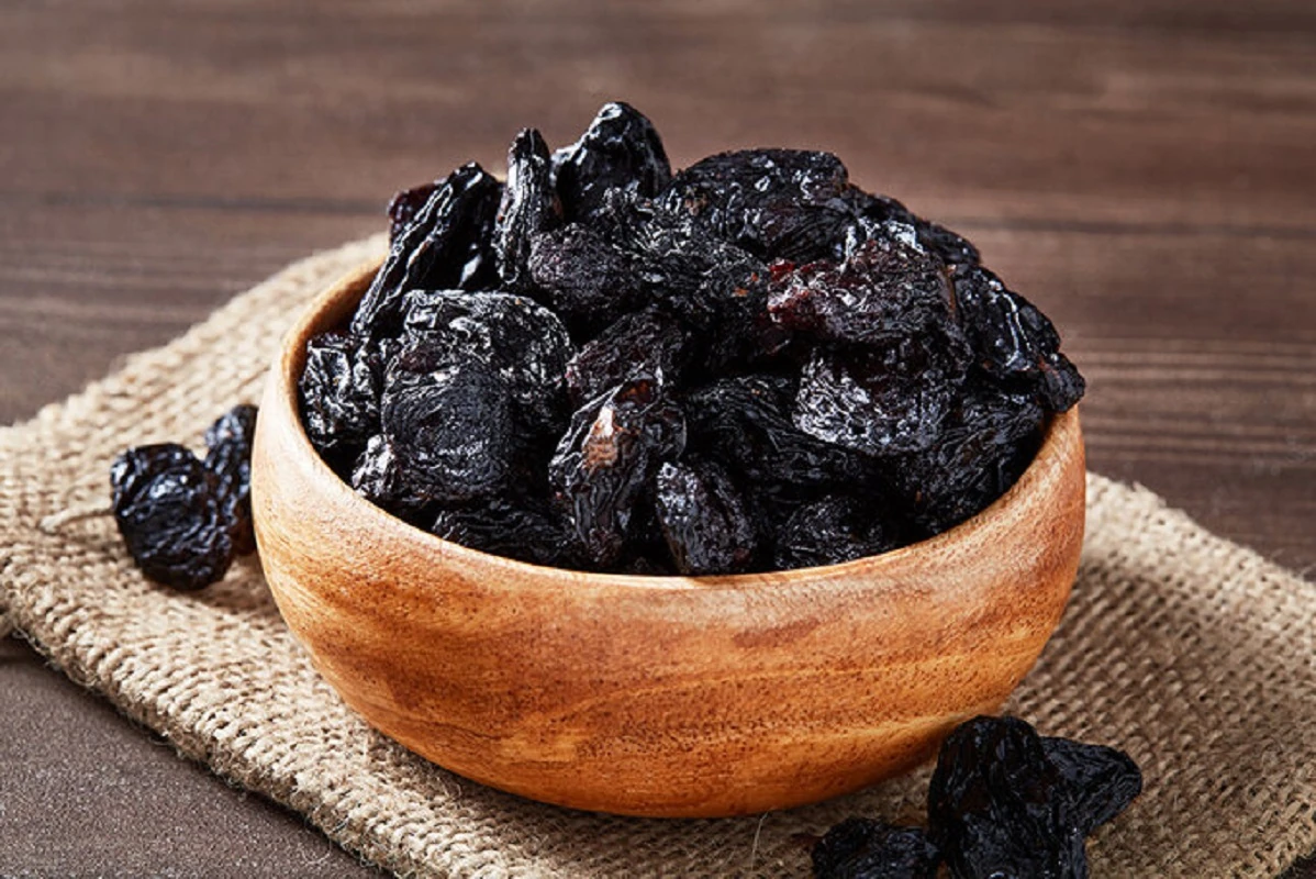 Çekirdekli İri Siyah Üzüm 500 Gr