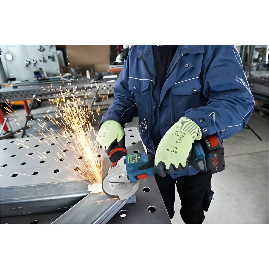 BOSCH AKÜLÜ TAŞLAMA MAKİNESİ 125 MM GWS 18V-15 SC (SOLO)