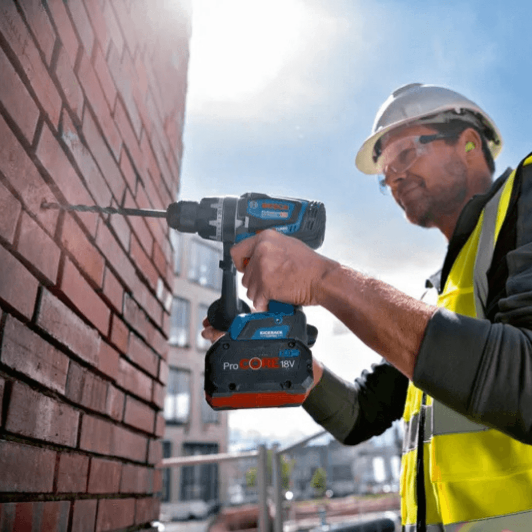 BOSCH AKÜLÜ DELME VİDALAMA DARBELİ GSB 18V-150 C (2x8.0Ah;L-Boxx)