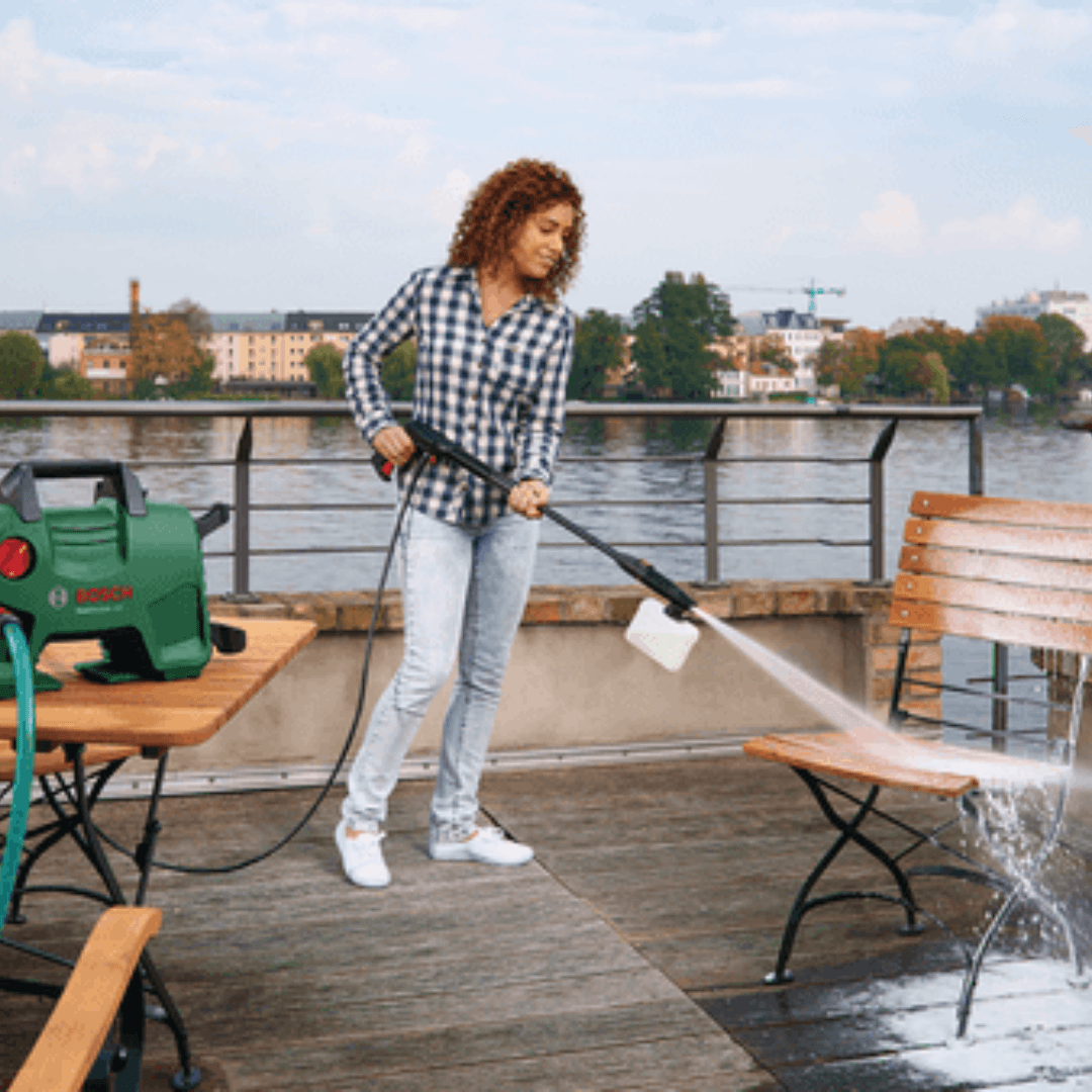 BOSCH YÜKSEK BASINÇLI YIKAMA MAKİNESİ 1300 W EasyAquatak 110
