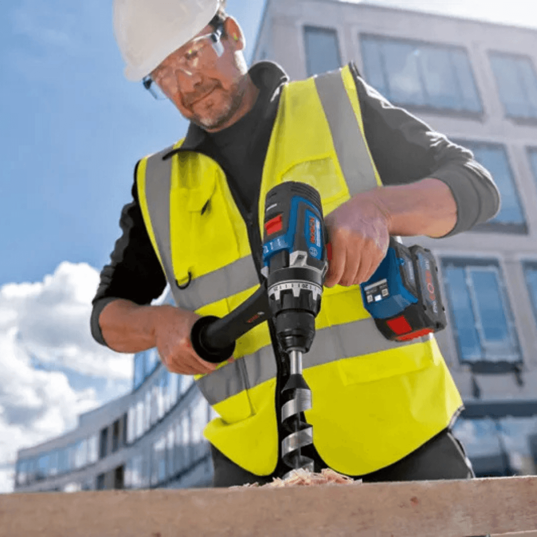BOSCH AKÜLÜ DELME VİDALAMA DARBELİ GSB 18V-150 C (2x8.0Ah;L-Boxx)