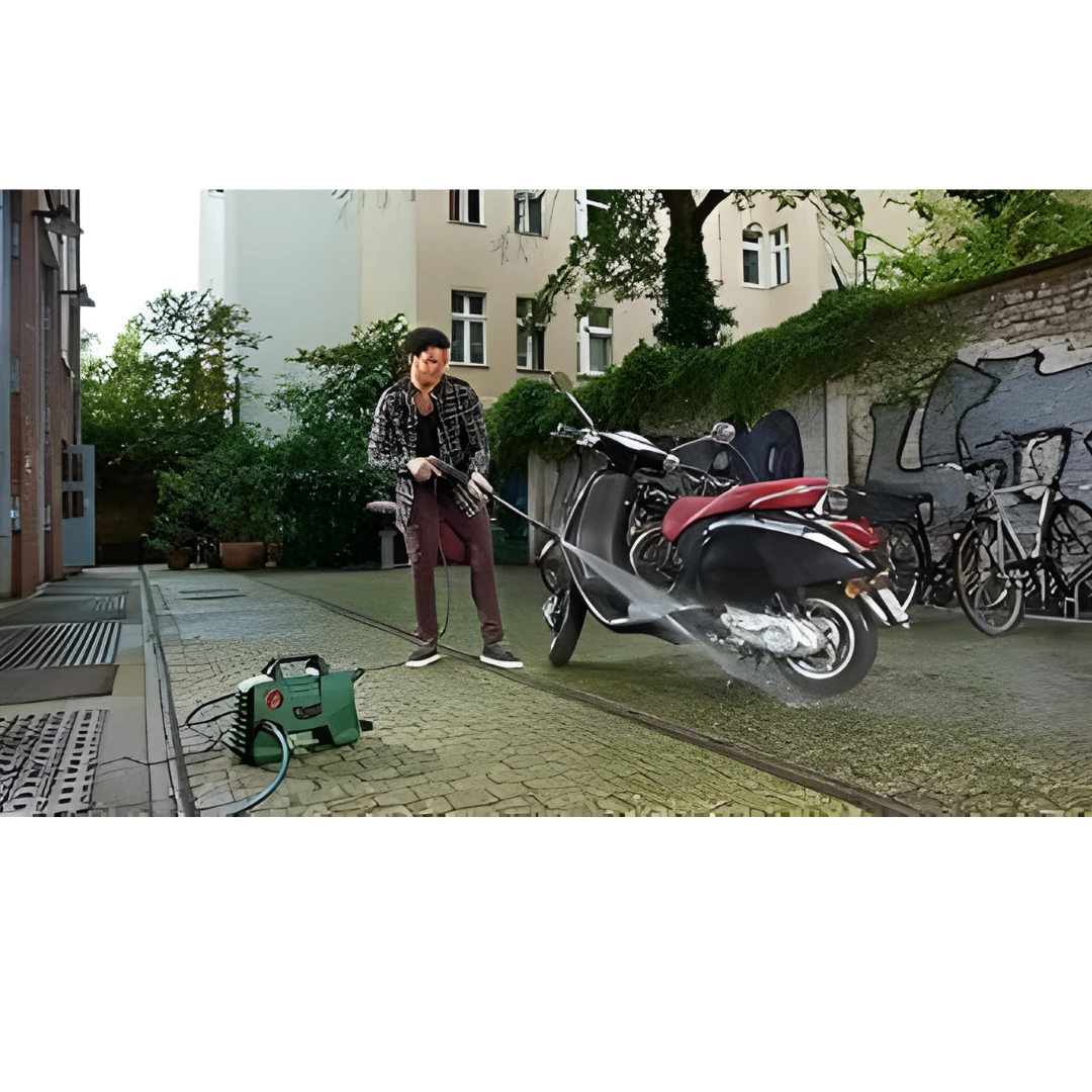 BOSCH YÜKSEK BASINÇLI YIKAMA MAKİNESİ 1500 W EasyAquatak 120