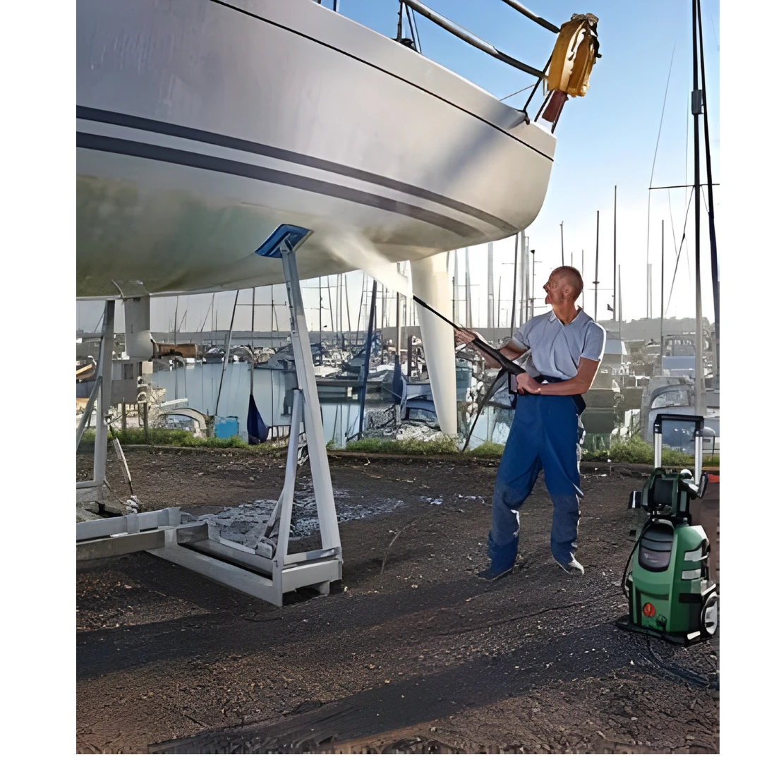 BOSCH YÜKSEK BASINÇLI YIKAMA MAKİNESİ 2600 W Advanced Aquatak 160