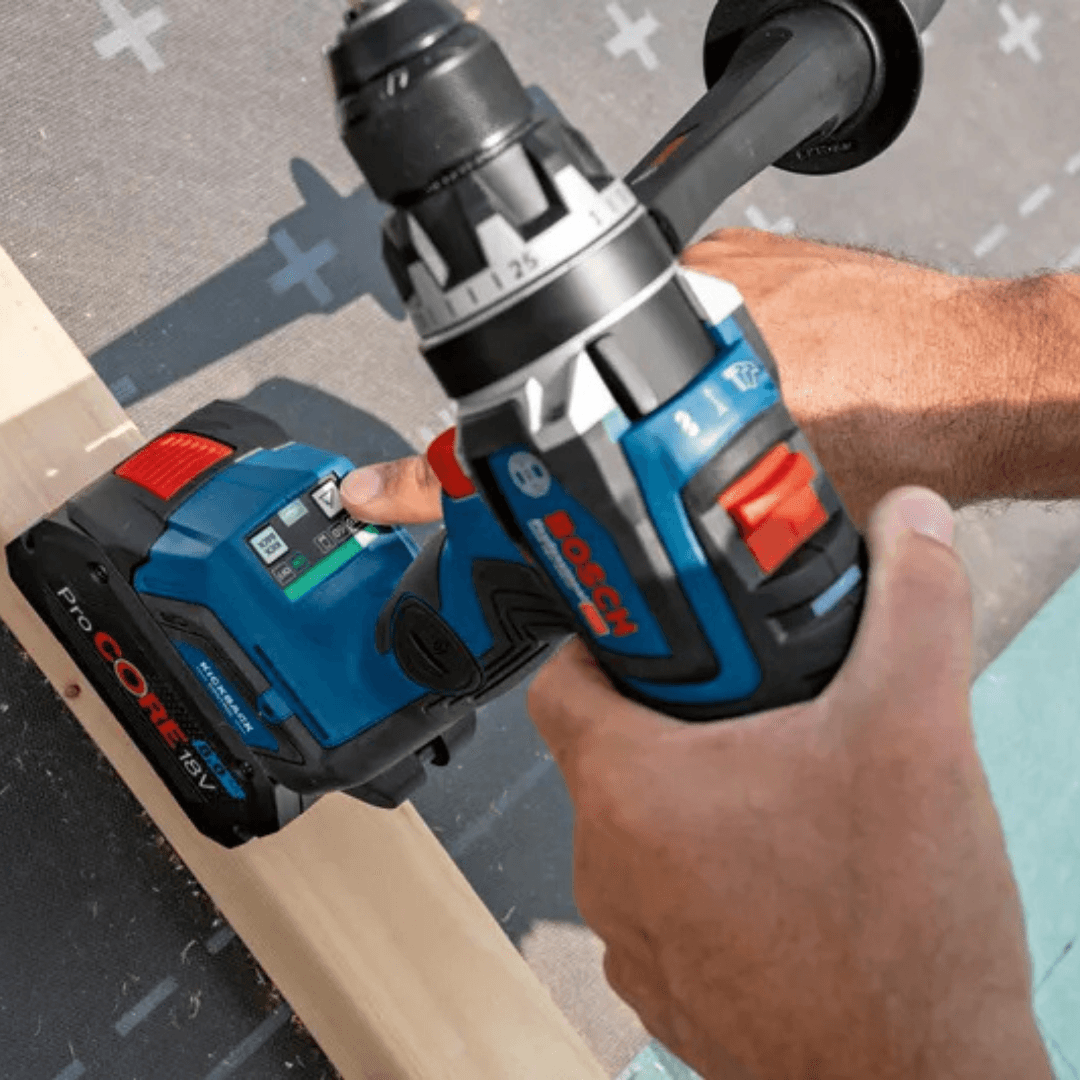 BOSCH AKÜLÜ DELME VİDALAMA DARBELİ GSB 18V-150 C (2x8.0Ah;L-Boxx)