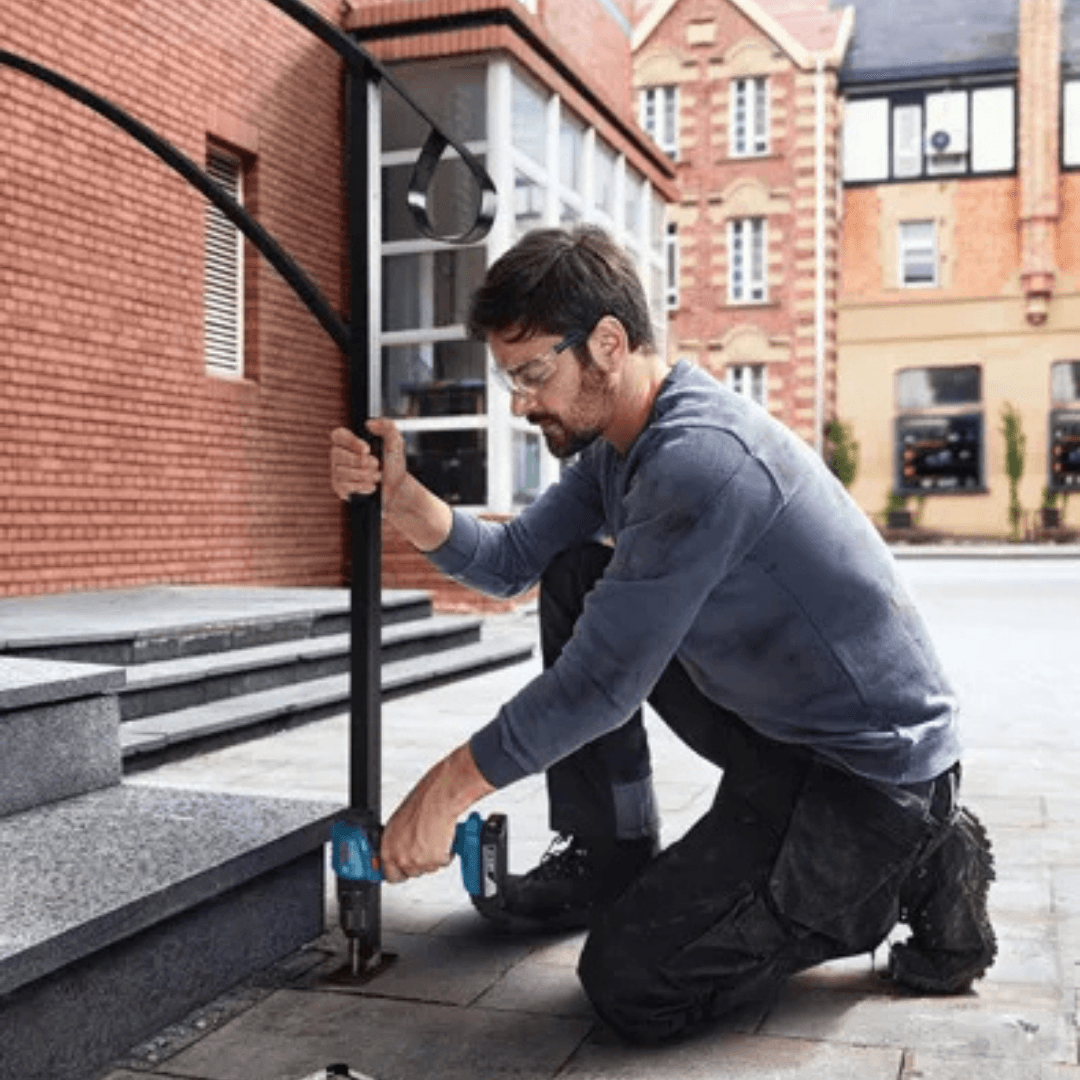 BOSCH AKÜLÜ DELME VİDALAMA DARBELİ GSB 185-LI (2x2.0Ah)