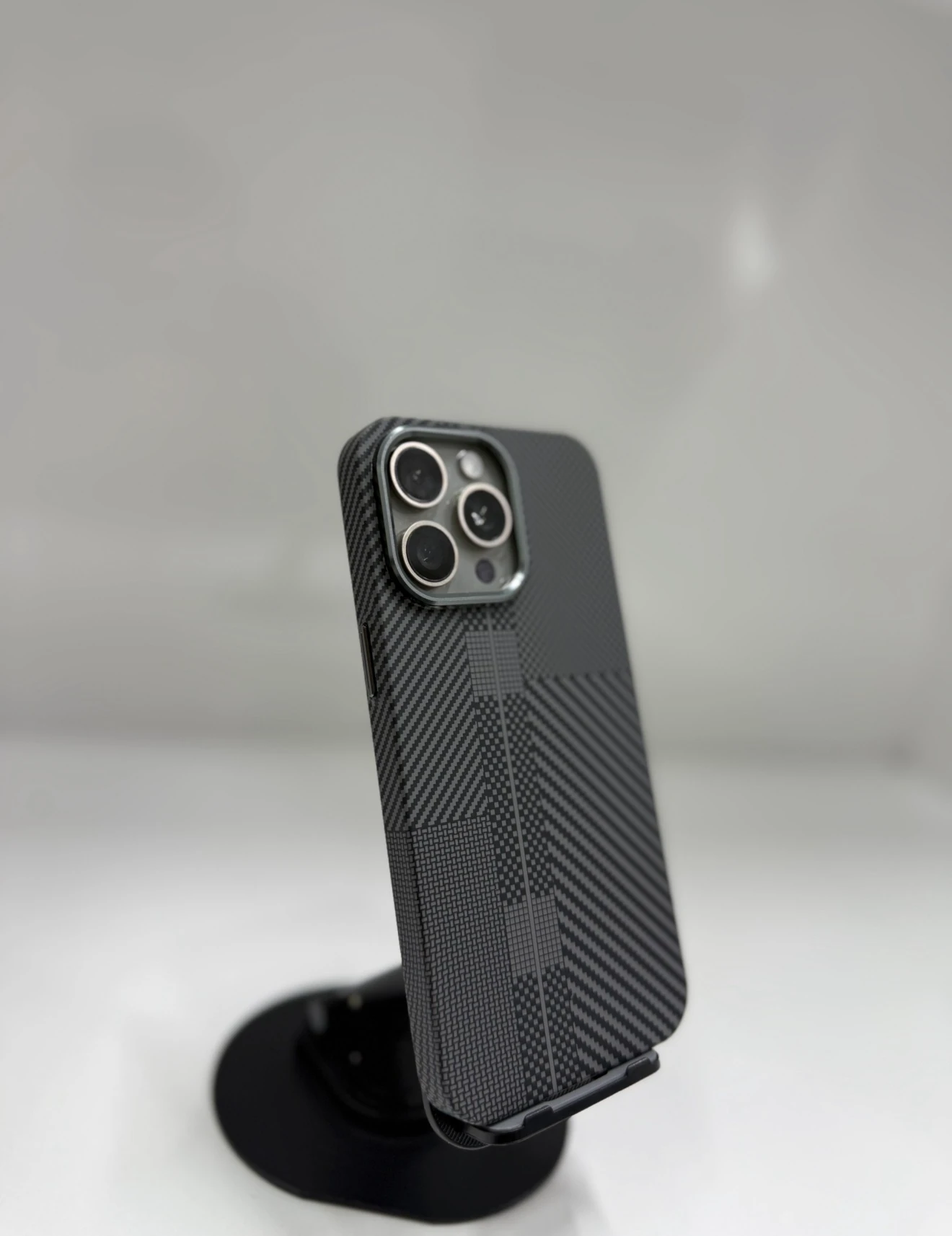 Siyah Mat Karbon Şerit Kılıf 