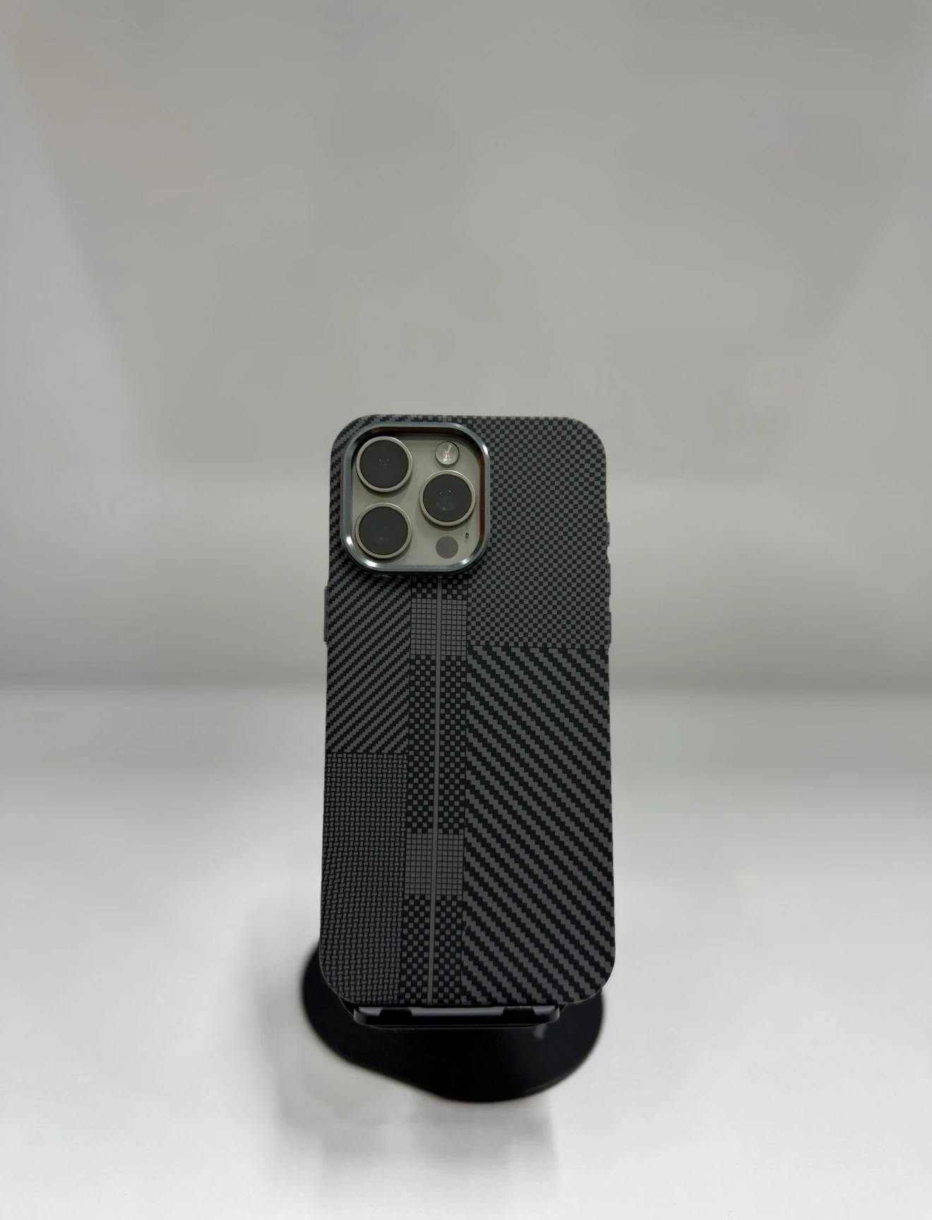 Siyah Mat Karbon Şerit Kılıf 