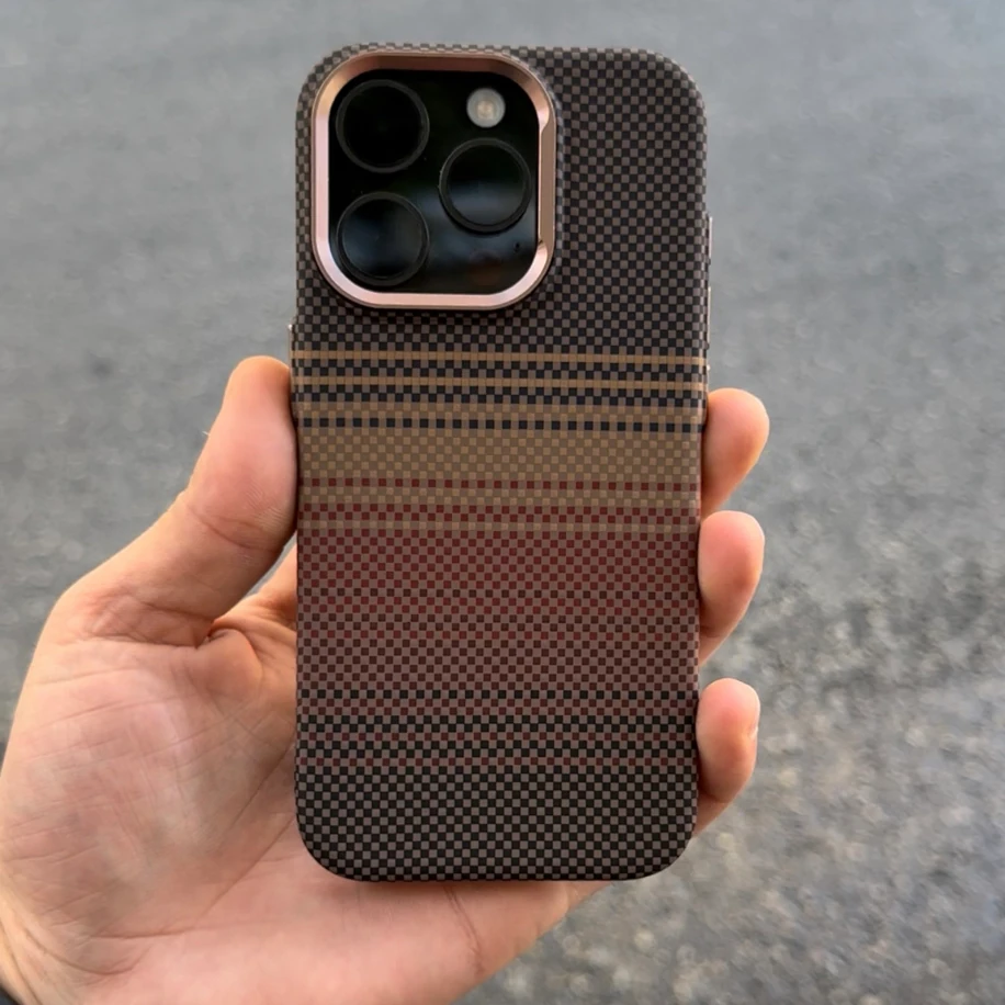 iPhone Karbon Hat - Bronz Kahve Fiber Kılıf 