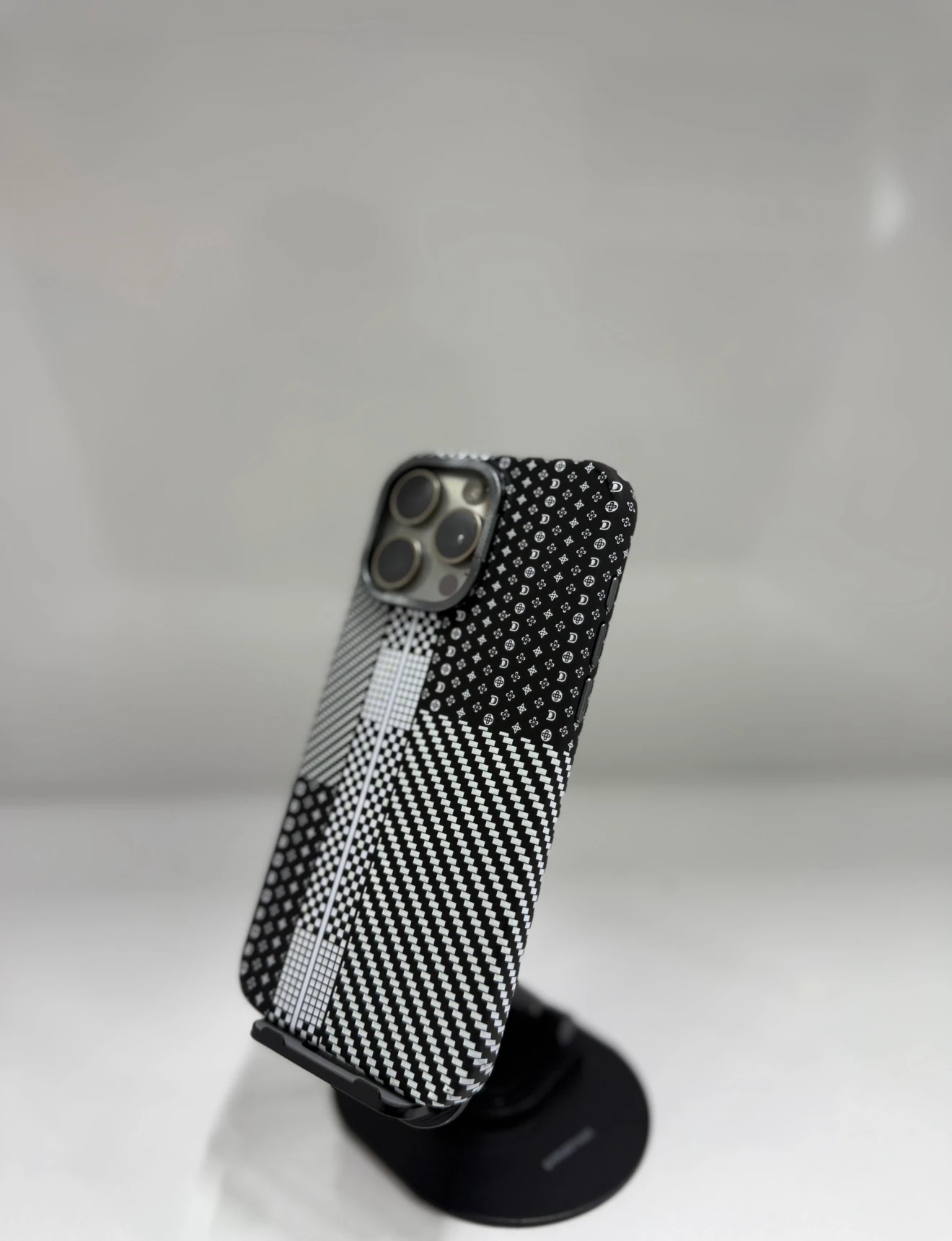 Karbon Mozaik Şerit Kılıf 