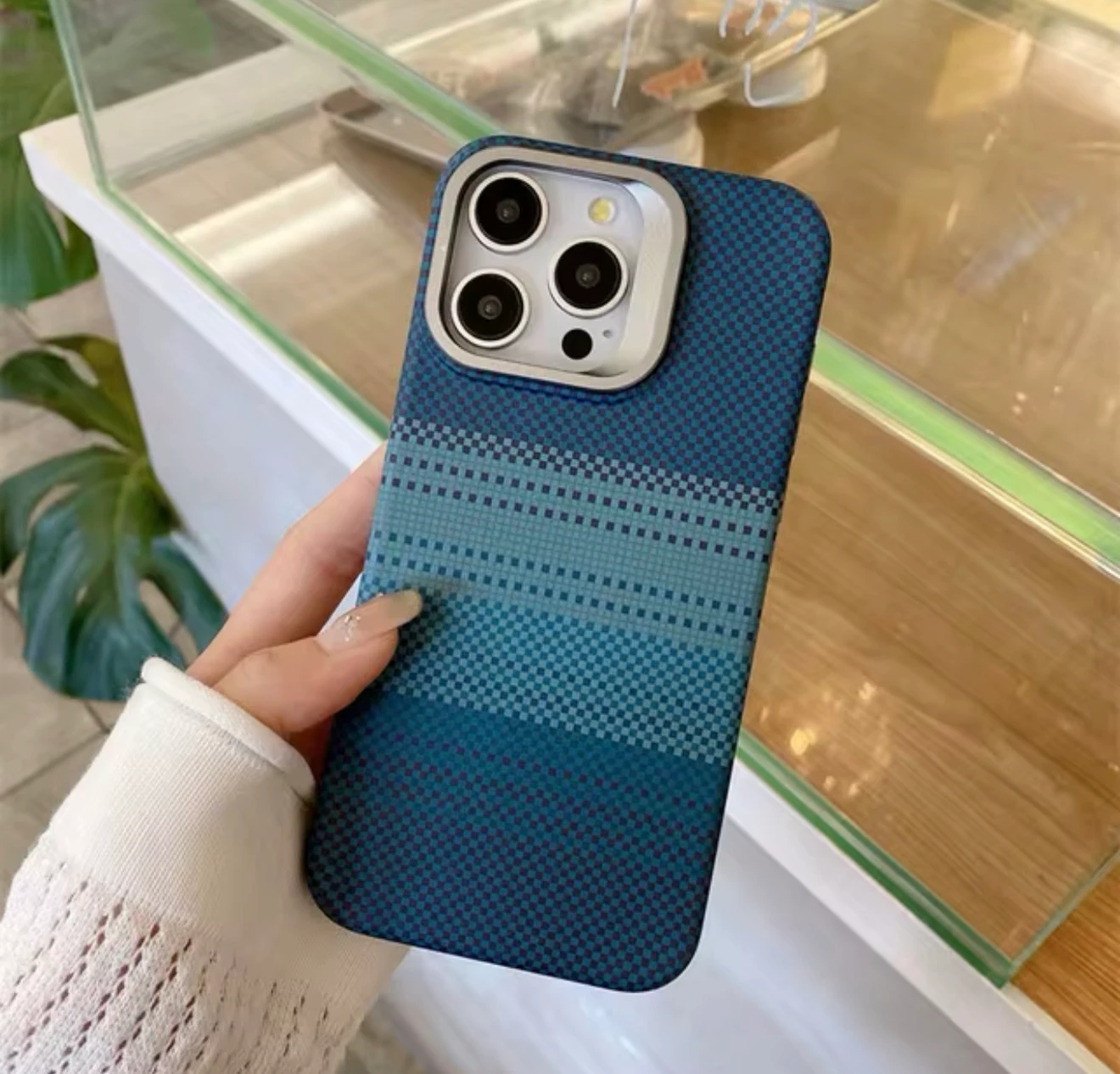 İphone Karbon Fiber Mavi Serisi - Şerit Dokulu Kılıf 