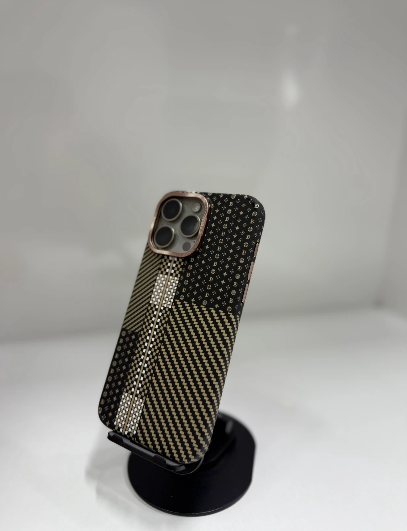 Gold Line Karbon Kılıf 