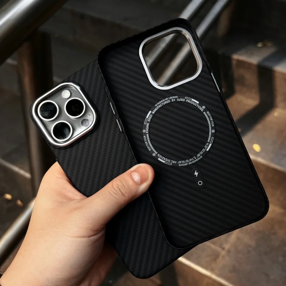 iPhone Karbon Fiber Kılıf – Mat Siyah Premium Seri 