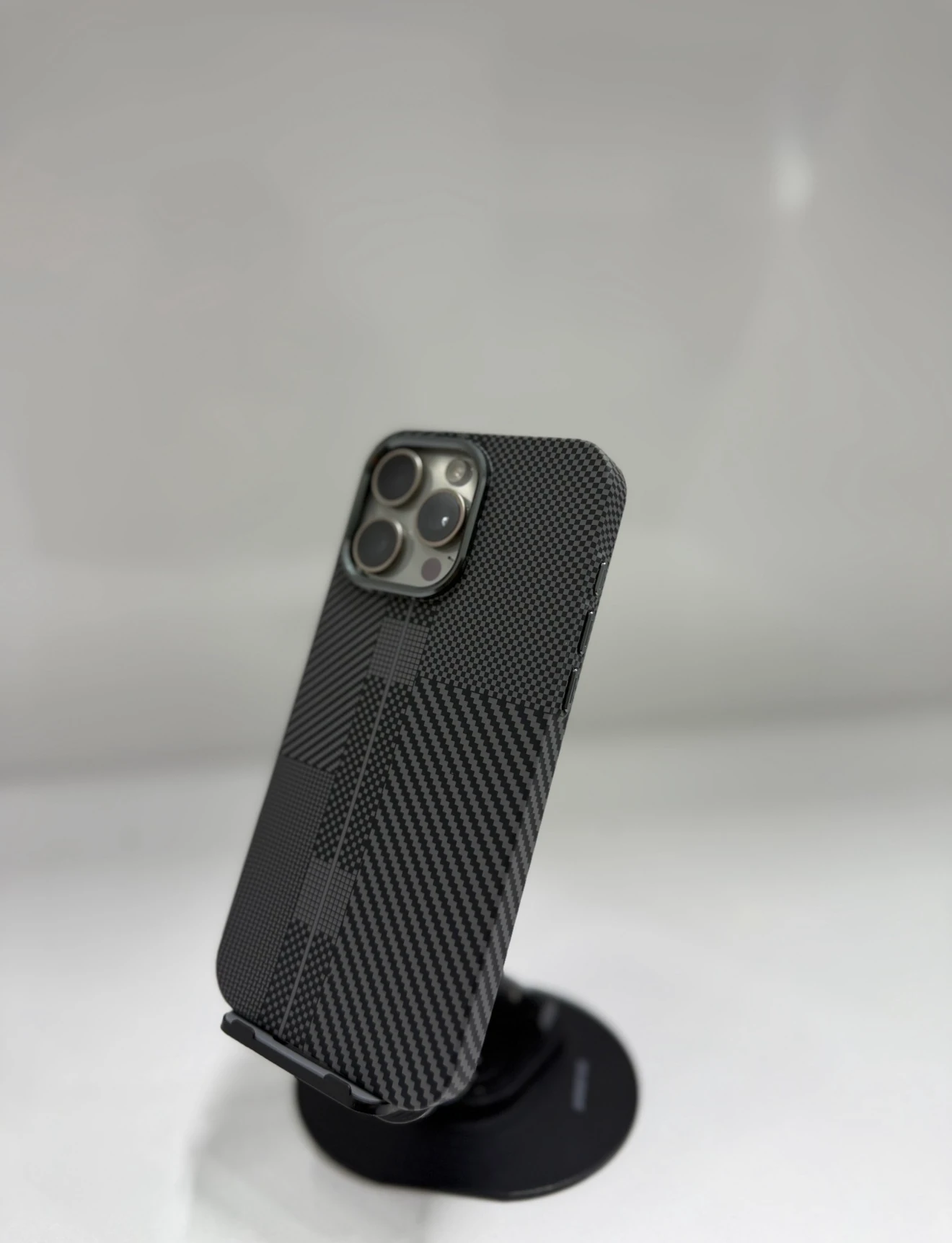 Siyah Mat Karbon Şerit Kılıf 