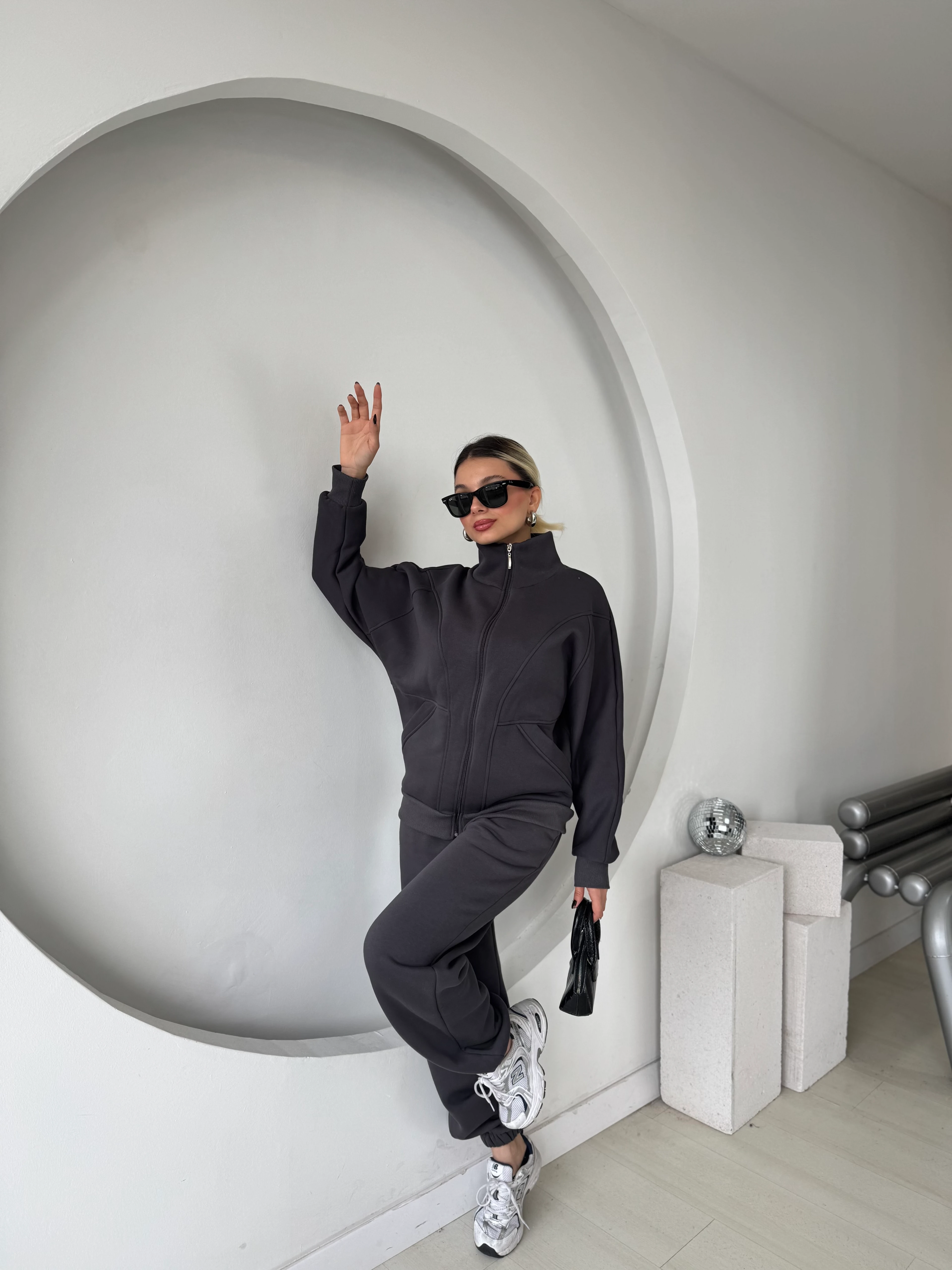 PREMIUM PARÇA ÜÇ İPLİK EŞOFMAN TAKIMI 