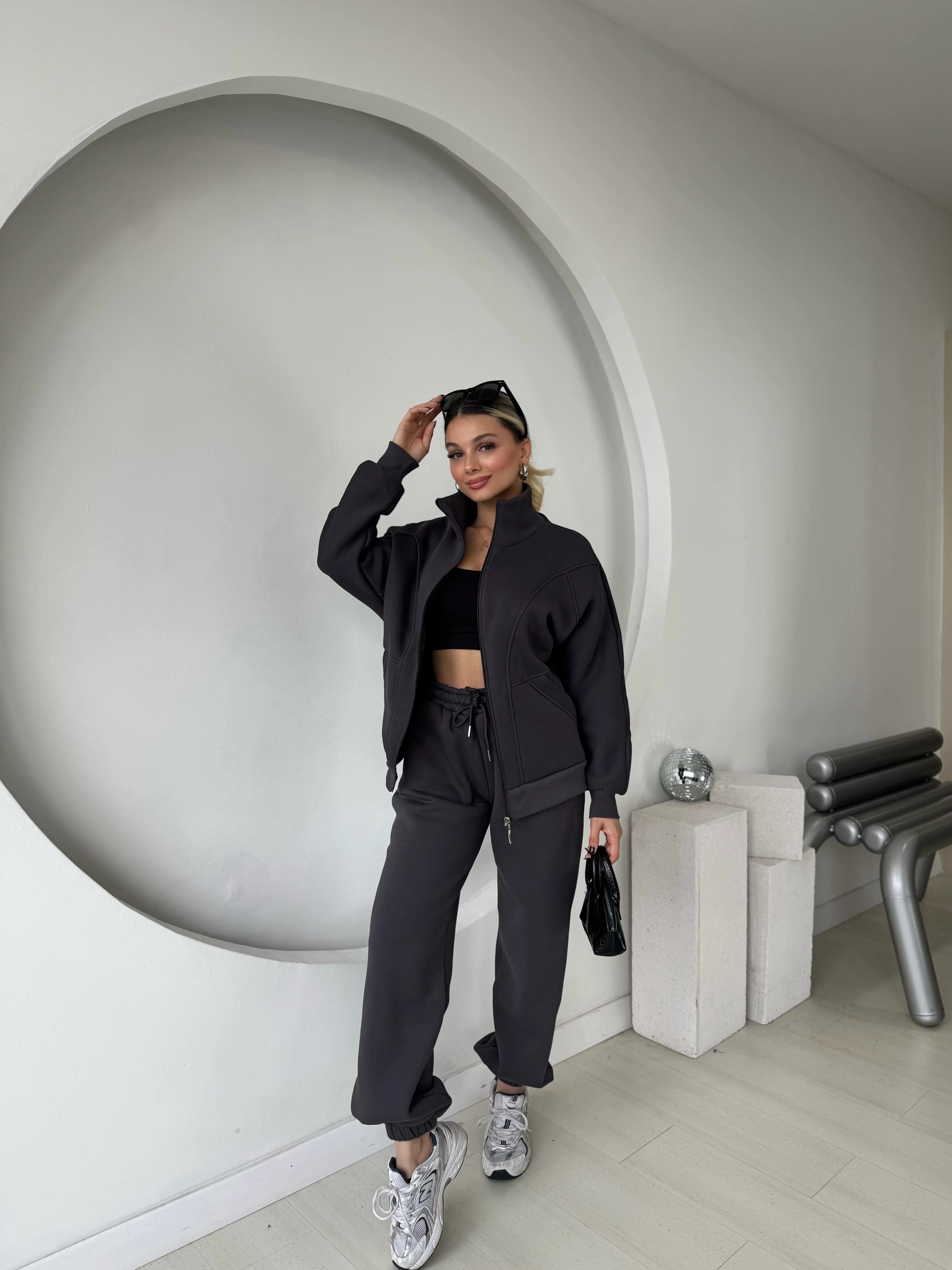 PREMIUM PARÇA ÜÇ İPLİK EŞOFMAN TAKIMI 