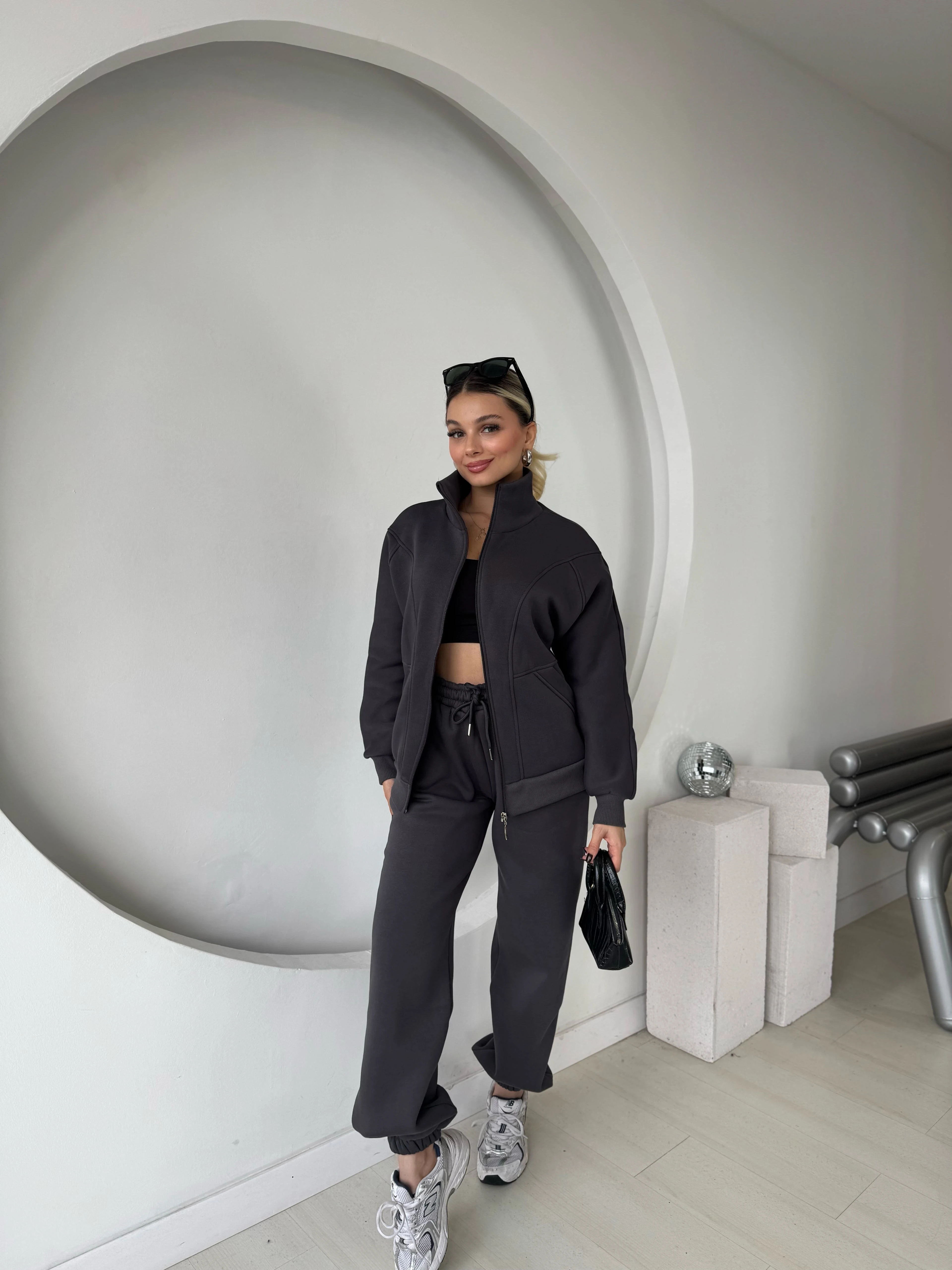 PREMIUM PARÇA ÜÇ İPLİK EŞOFMAN TAKIMI 