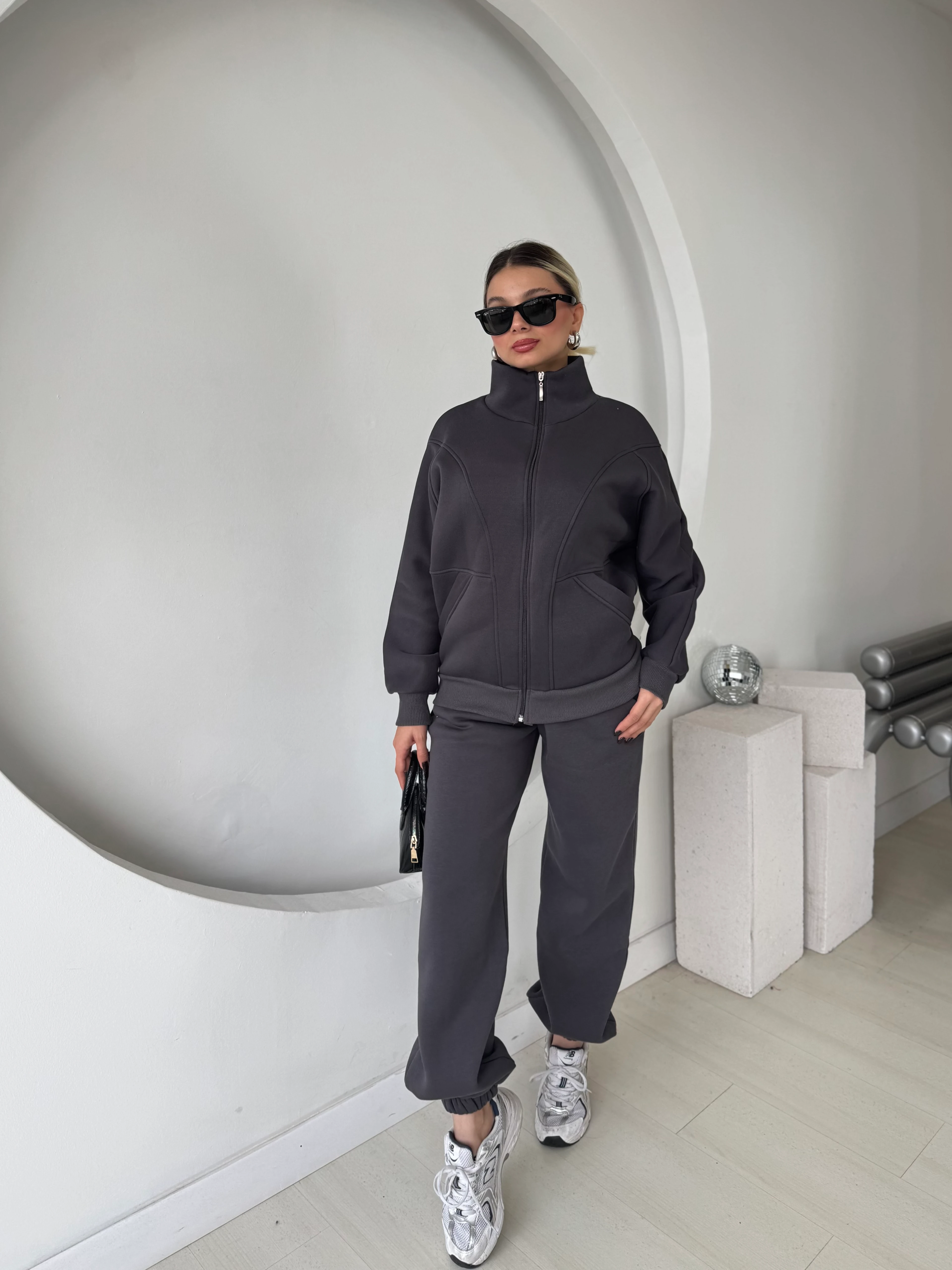 PREMIUM PARÇA ÜÇ İPLİK EŞOFMAN TAKIMI 