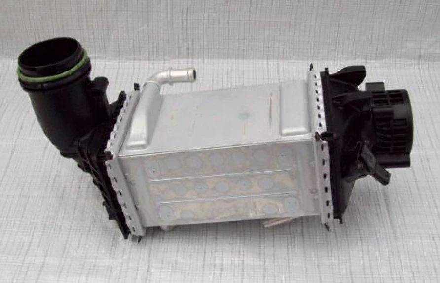 Vag Turbo Radyatoru İntercooler A1 A3 Q2 Q3 Arona Ateca İbiza Leon Tarraco Fabıa Karoq Kodıaq Octavıa Sl - İthal 04e145785e