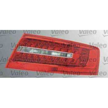STOP LAMBASI SOL AMPULLU (DIS) AUDI A6 LED 08> - VALEO 043842