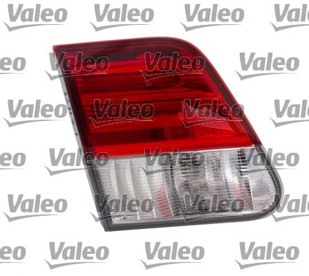 STOP LAMBASI SAG IC AMPULLU AVENSIS 2011> - VALEO 044908