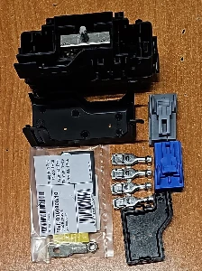 Unıversal Jcb Sigorta Kutusu Tk 0100800/10 (1107660-4440310-4540315-4440340-4540345) - Mta-M0100800