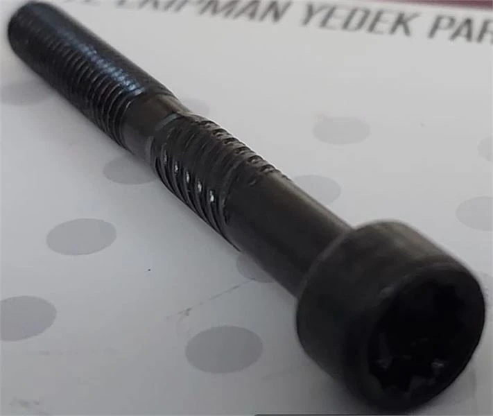 Vag Eksantrık MILI Kep Civatası Bora Golf IV V Jetta Passat Polo Touran Touareg T5 A2 A3 A4 A6 Altea Cor - Betto B20216