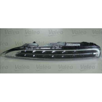 SINYAL LAMBASI SOL (GUNDUZ ISIGI OZELLIGI) PORSCHE CAYENNE 10> - VALEO 044561