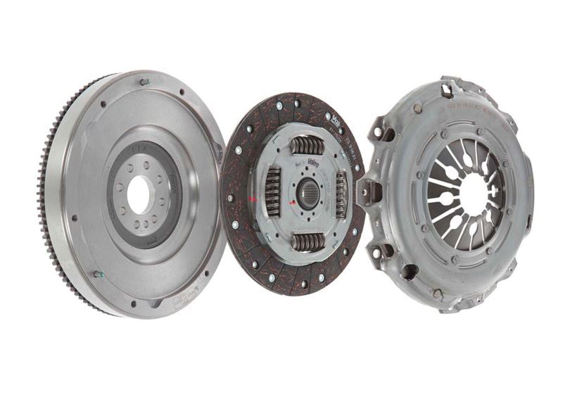 VOLANLI DEBRIYAJ SETI (KIT 4P) P406 YM P806 P607 P807 EXPERT JUMPY C5 EVASION C8 DW10ATED (OYNAR GOB - LUK 600004800