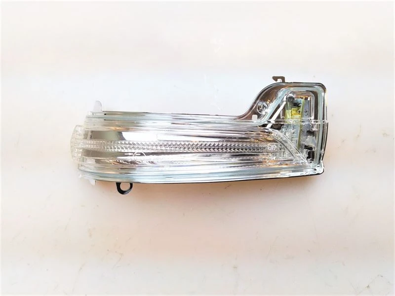 Toyota Ticarı Dis Dikiz Ayna Sinyalı Sag Toyota Hilux Revo 15>17 - Art Ms008.8703