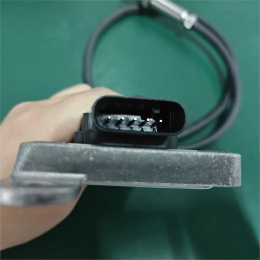 Mercedes Nox Sensoru Mercedes  W176 13>18 W205 14>18 C117 13>19 C218 11>17 W212 09>15 W166 11>15 W221 11>13 W - Yunyı Nox0334