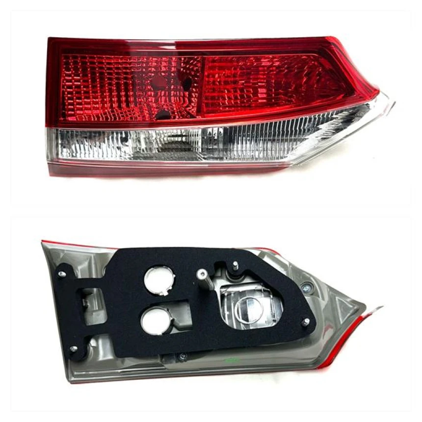 Toyota Stop Lambası IC Sag Toyota Corolla 13>16 - Wagenburg 21000642