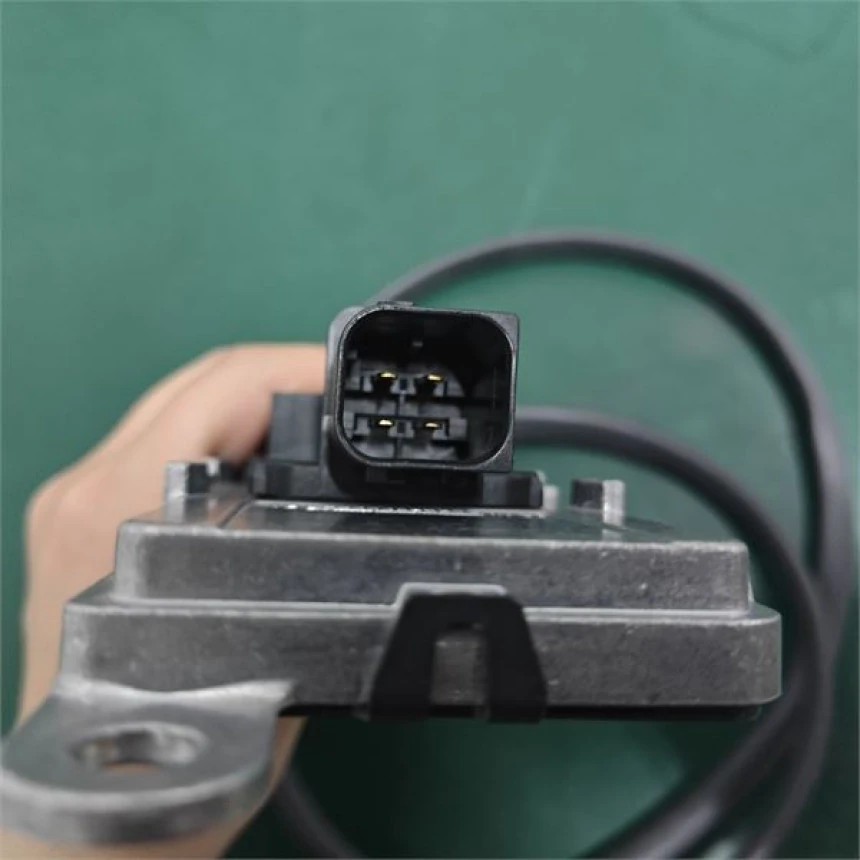 Mercedes Nox Katalızator Oncesi Sensoru M-Benz Actros Mp4-Mp5 11> Antos 12> Arocs 13> Atego 3 13>    Euro 6 - Yunyı Nox0305