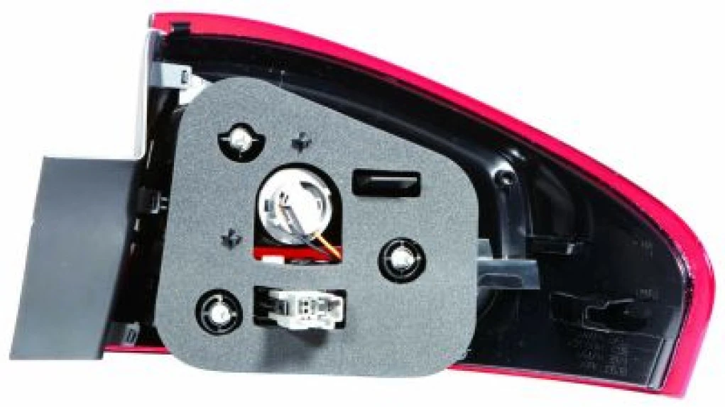 Ford Stop Lambası Dis Sag - Sedan - Dpo 431-1998r-Ue