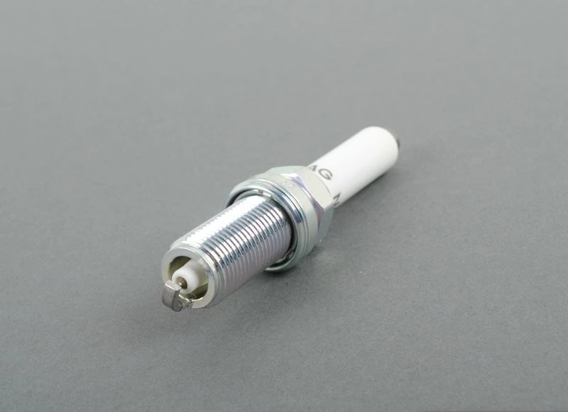 Vag Atesleme Bujısı Fq5npp Double Platınyum Bmw 3 5 Golf VII 2.0 13> A3 1.8 12> A4 A5 Leon Oct 1.8tfsi / - Eyquem Fn72hziprso