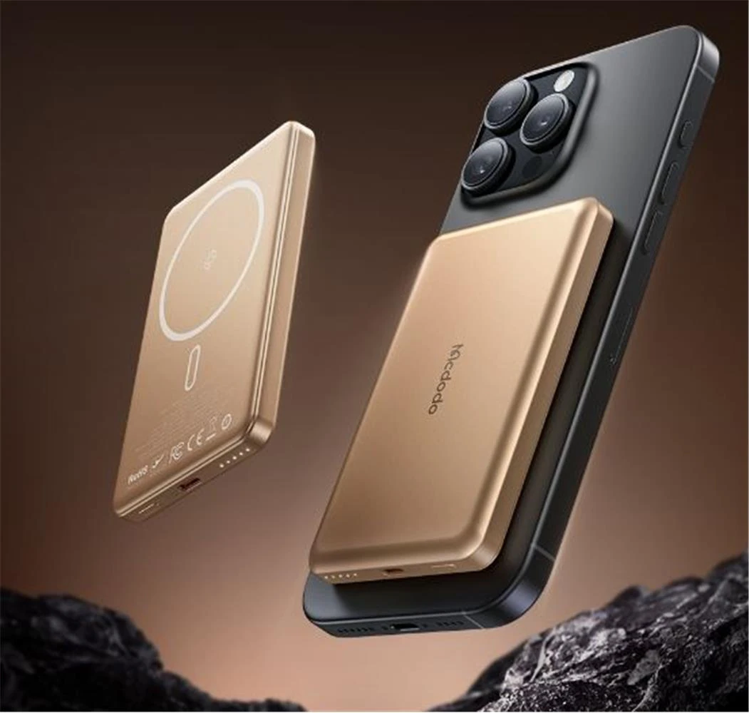 MCDODO MC-4642 5000mAh 20W Metal Ultra İnce Manyetik Kablosuz Powerbank