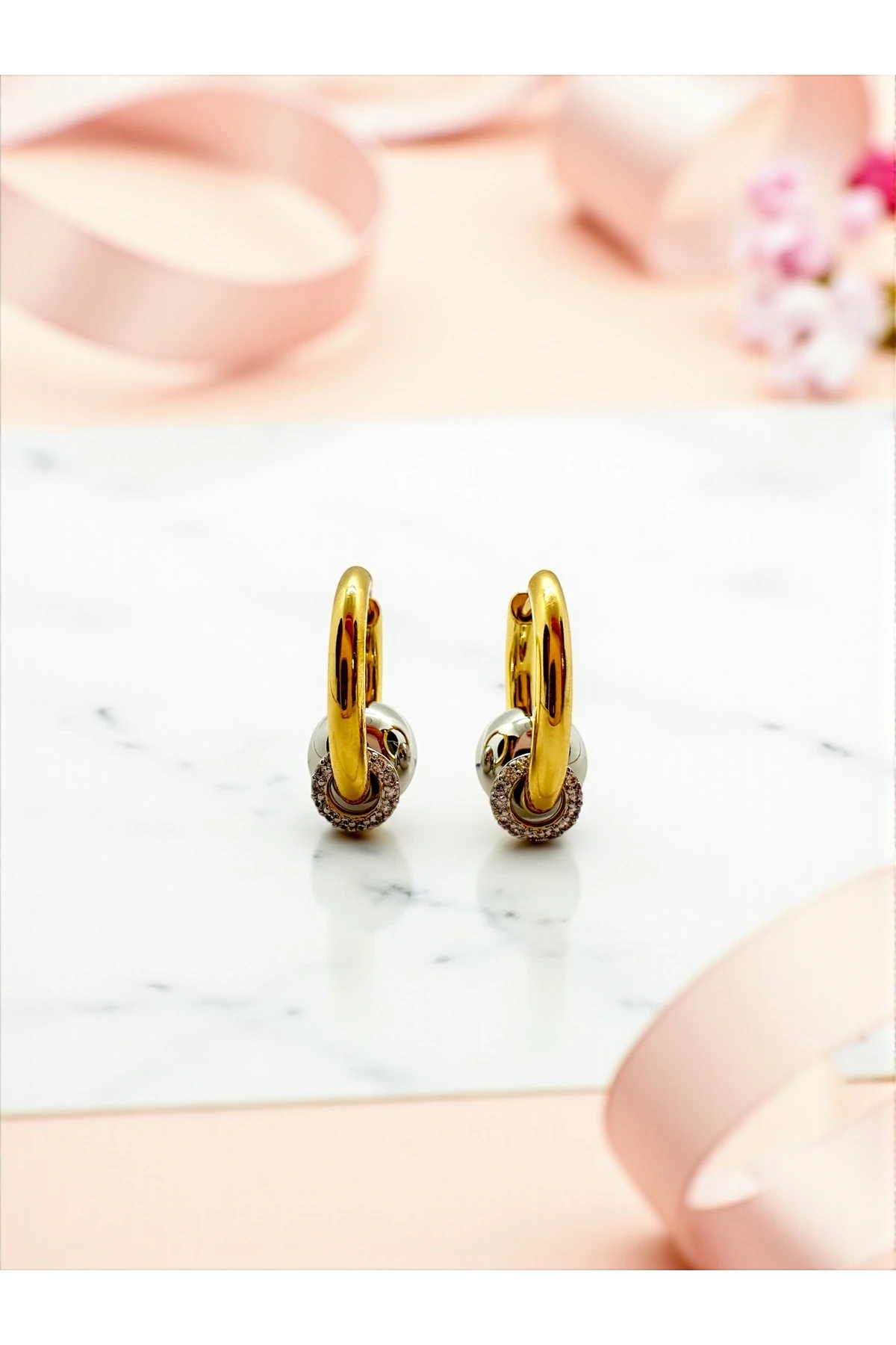 14K Gold Kaplama Zirkon Taşlı Top Detay Küpe