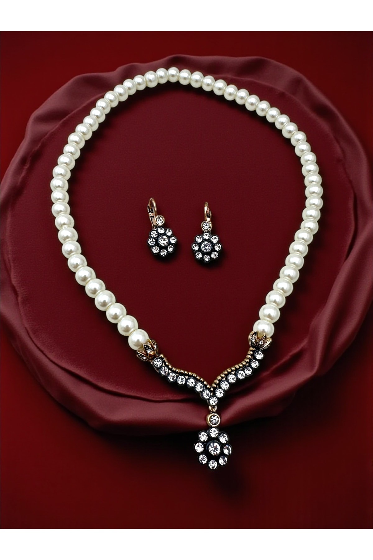 Çiçek Motif Taşlı İnci Kolye, Küpe Set main variant image