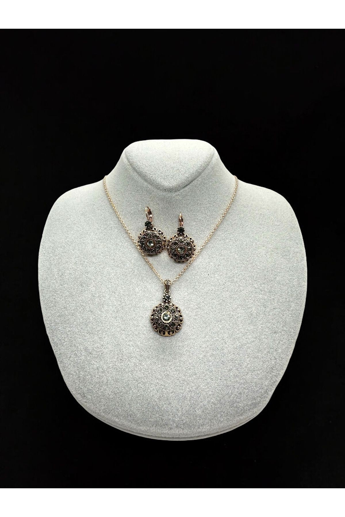 Elmas Montür Çiçek Motif Kolye, Küpe Set