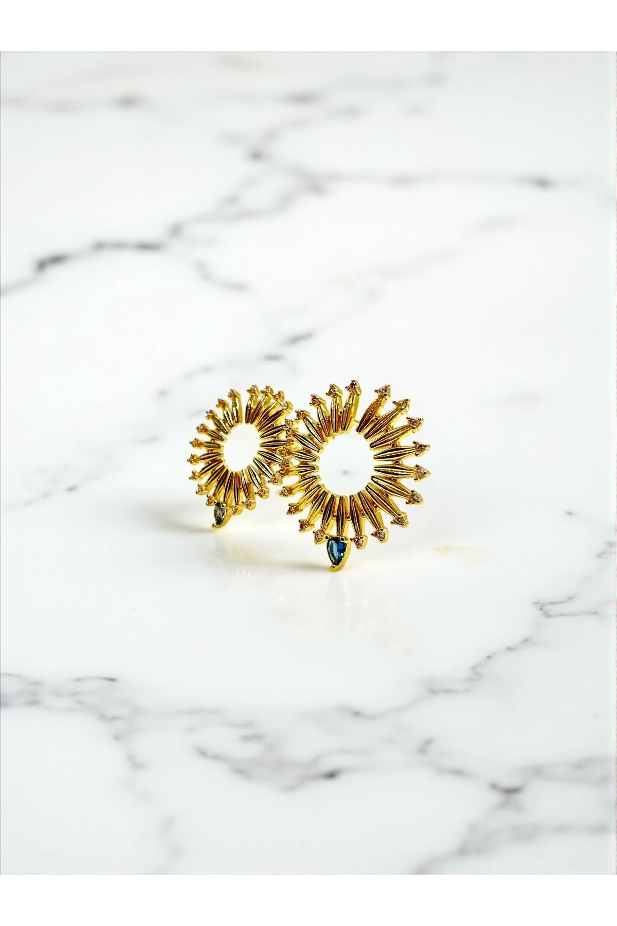 14K Gold Kaplama Zirkon Taşlı Renkli Taş Detay Güneş Küpe