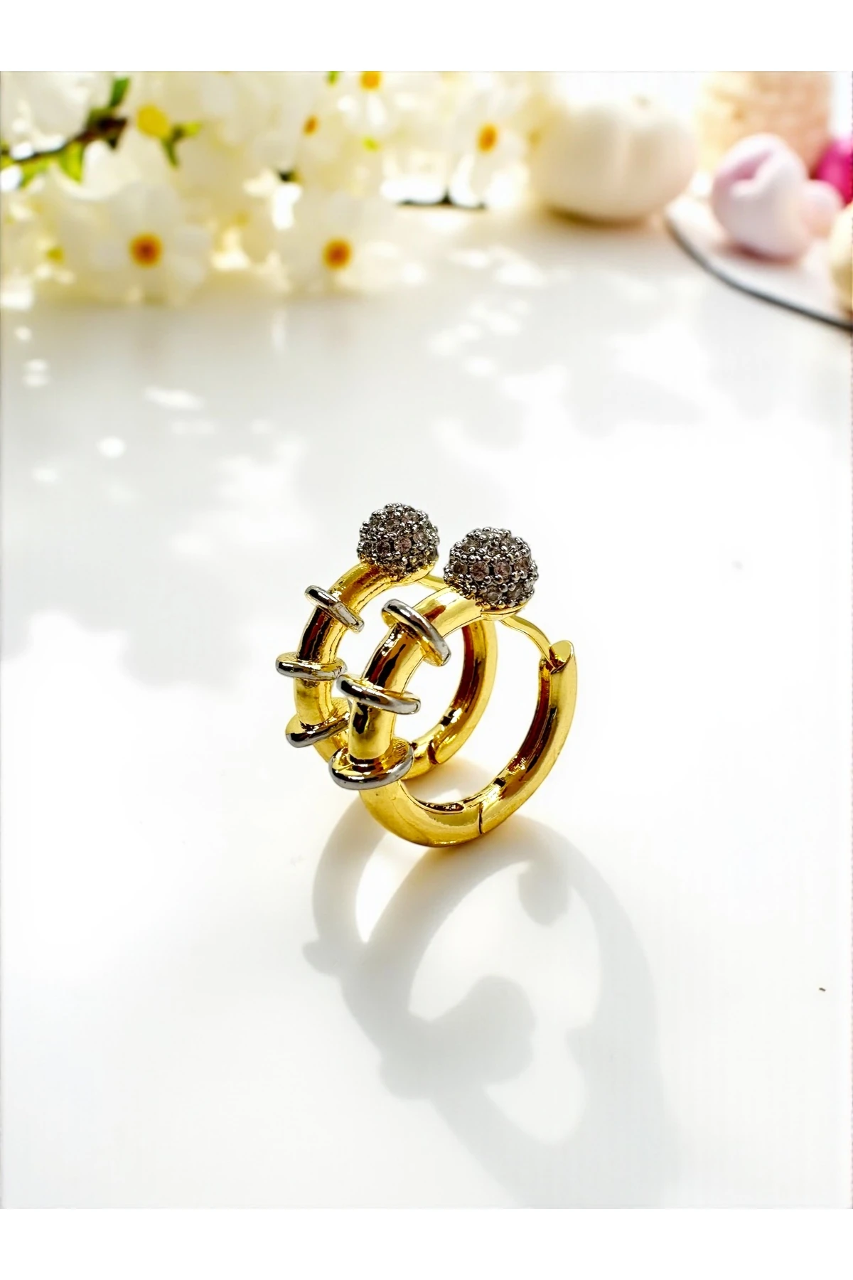 14K Gold Kaplama Zirkon Taşlı Top Detay Küpe