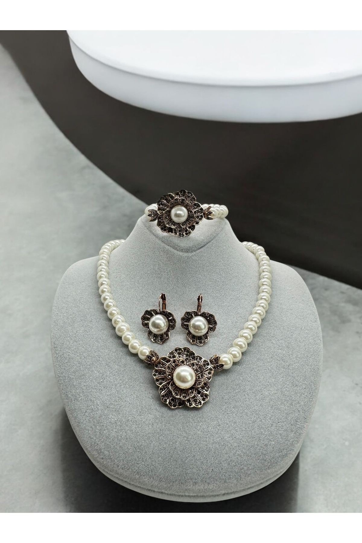 Black Diamond Taşlı İnci Kolye, Küpe, Bileklik Set